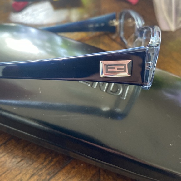 Brand new never worn eyewear - Picture 2 of 5